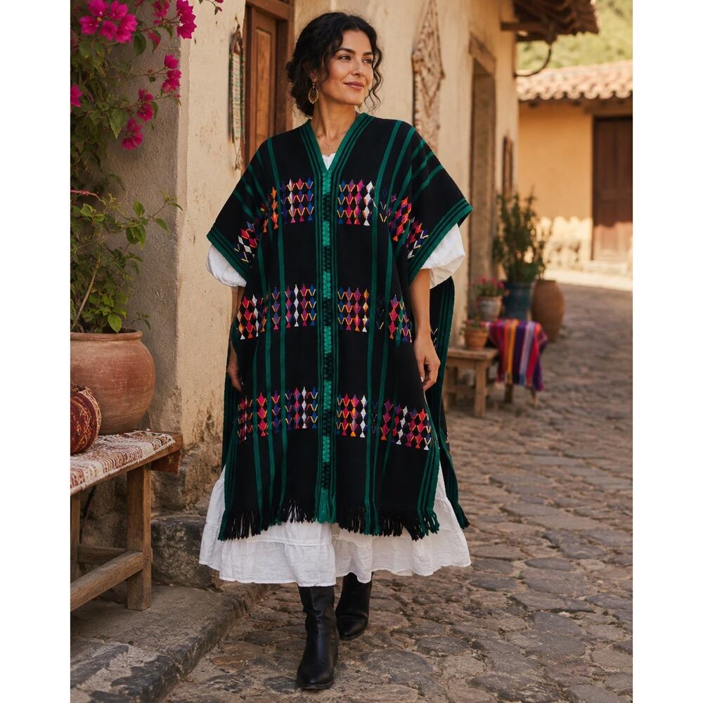 Vintage Handmade Mexican Boho Poncho (one size)